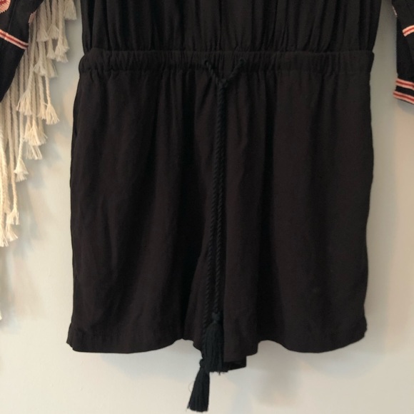 •LOFT Embroidered Split Neck Romper• - Picture 6 of 13